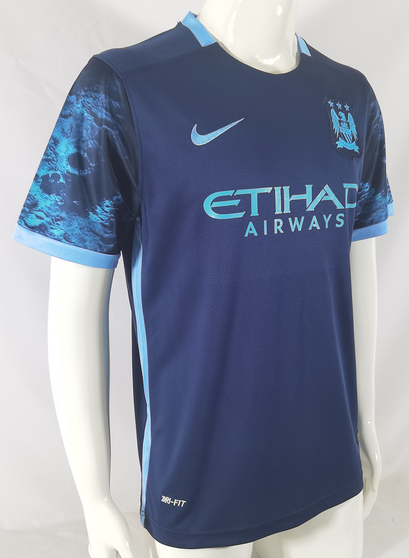 15-16 Manchester City Away